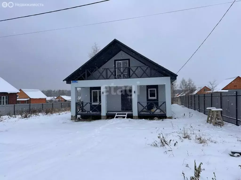 Дом в Республика Башкортостан, Иглинский сельсовет, село Иглино (130 ... - Фото 0