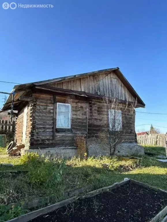 Дом в Златоуст, 2-я Гурьевская улица (30 м) - Фото 1