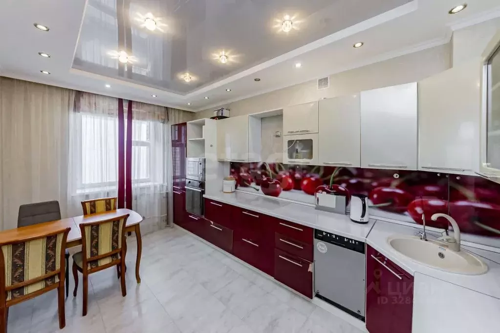 3-к кв. Тюменская область, Тюмень ул. Пермякова, 70 (102.4 м) - Фото 1