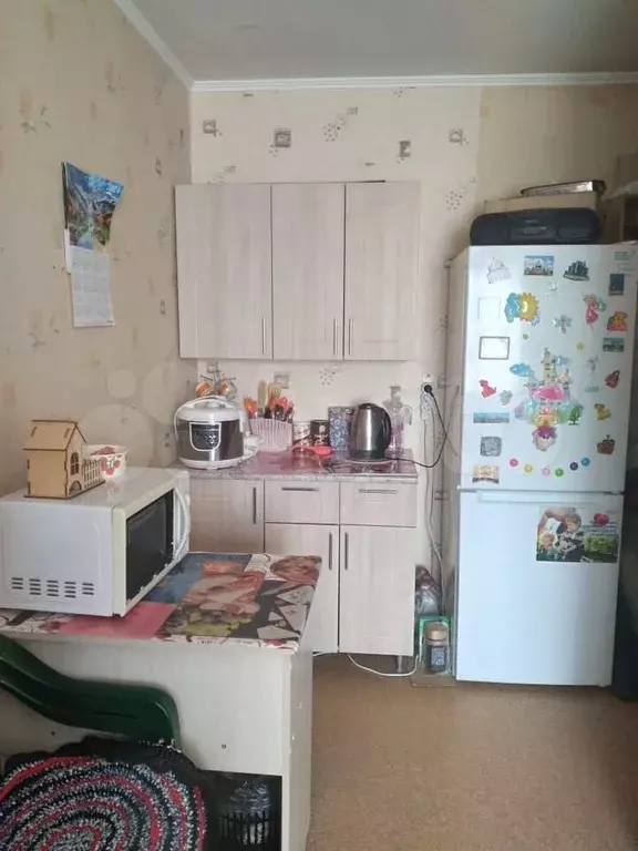 Комната 17 м в 4-к., 6/9 эт. - Фото 0