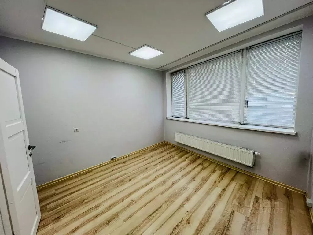 Офис в Свердловская область, Екатеринбург ул. Степана Разина, 2 (35 м) - Фото 2