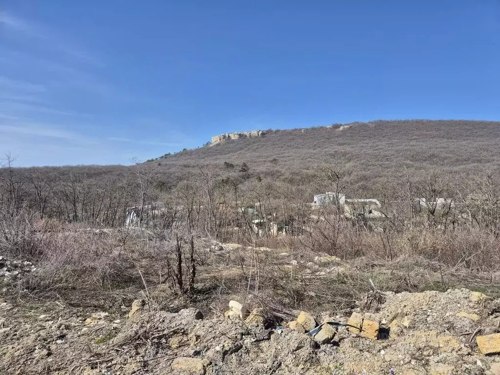 Участок в Крым, Симферопольский район, Перовское с/пос, Изумрудный ... - Фото 1