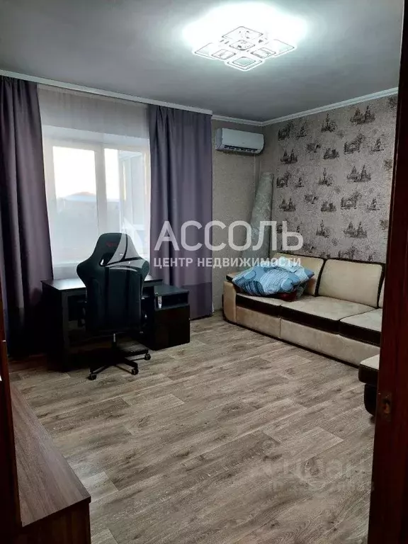 2-к кв. Омская область, Омск ул. 3-я Енисейская, 32/2 (58.4 м) - Фото 0