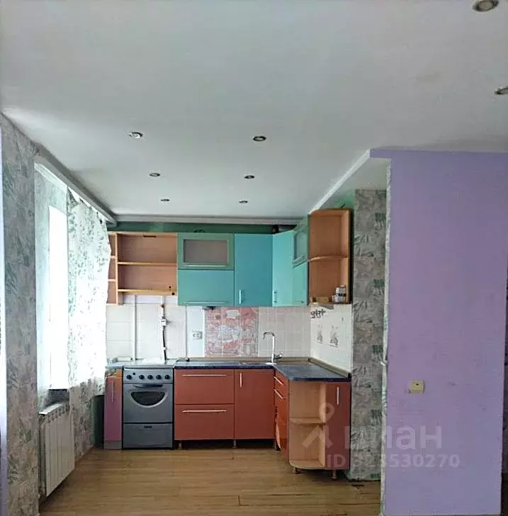 3-к кв. Омская область, Омск просп. Космический, 21 (41.8 м) - Фото 2