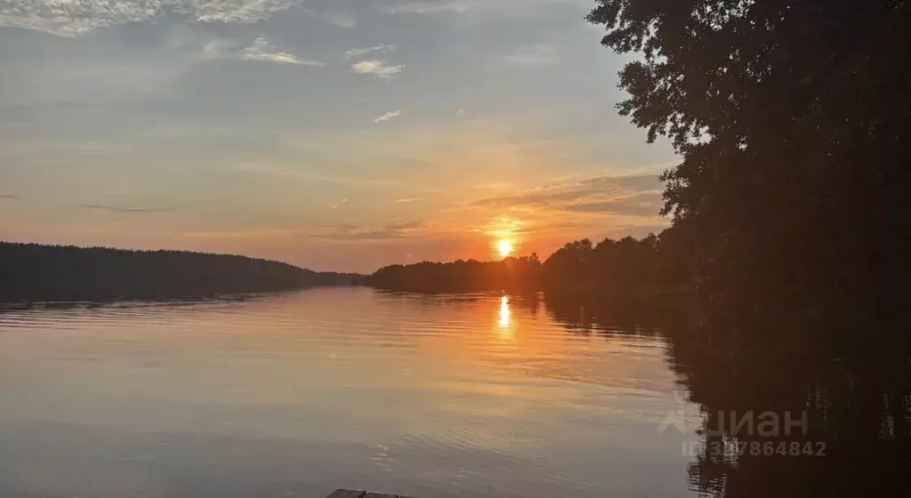 Дом в Ленинградская область, Выборгский район, Полянское с/пос, Озеро ... - Фото 2