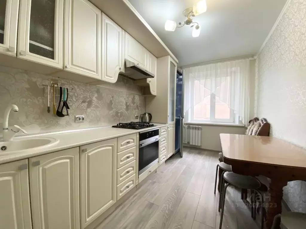 3-к кв. Саратовская область, Энгельс Энгельс-1 мкр, 80 (62.0 м) - Фото 1