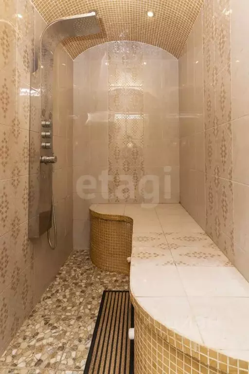 2-к кв. Тюменская область, Тюмень ул. Николая Зелинского, 16 (69.2 м) - Фото 1