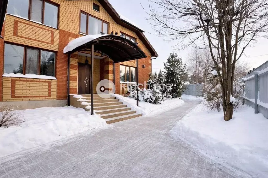 Дом в Татарстан, Казань ул. Алмачуар, 9 (290 м) - Фото 1