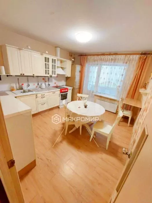 3-к. квартира, 86 м, 1/10 эт. - Фото 0