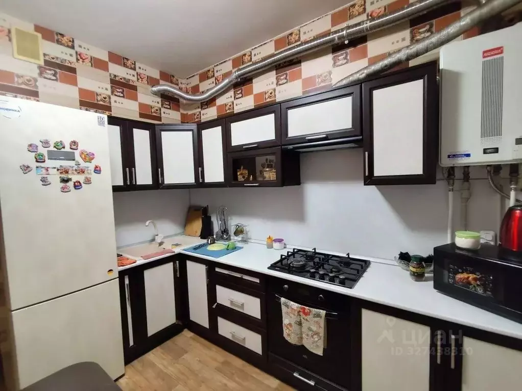 3-к кв. Адыгея, Тахтамукайский район, Яблоновский пгт Солнечная ул., ... - Фото 1