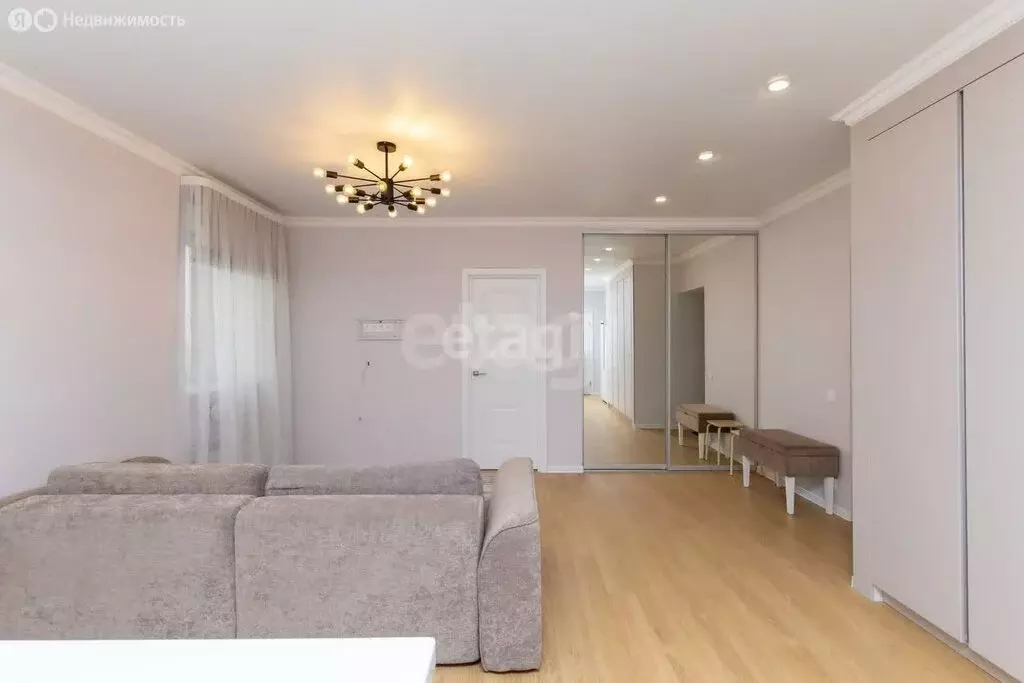 2-комнатная квартира: Тюмень, улица Циолковского, 20А (62.6 м) - Фото 2