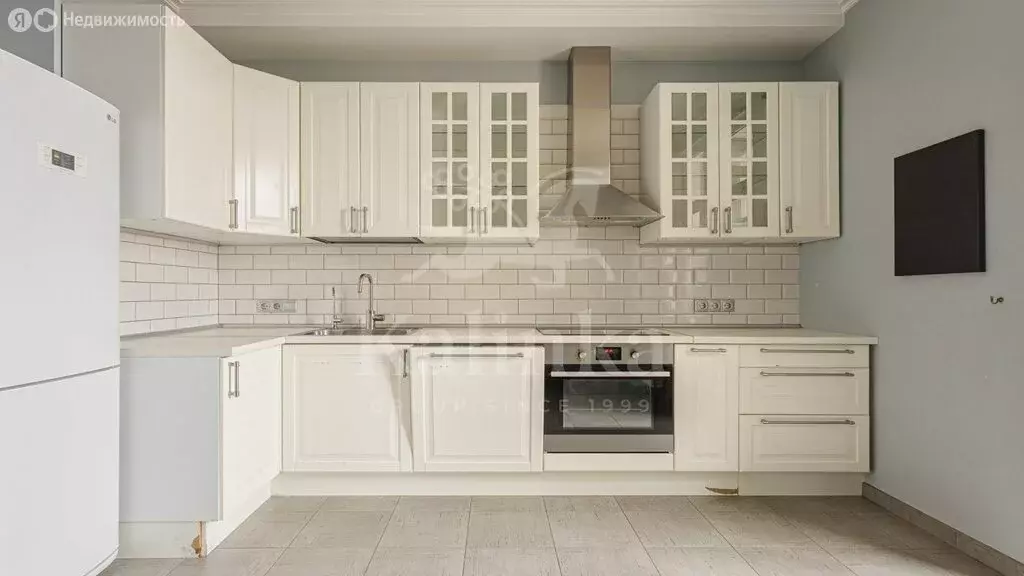 3-комнатная квартира: Москва, Мичуринский проспект, 3 (90 м) - Фото 1