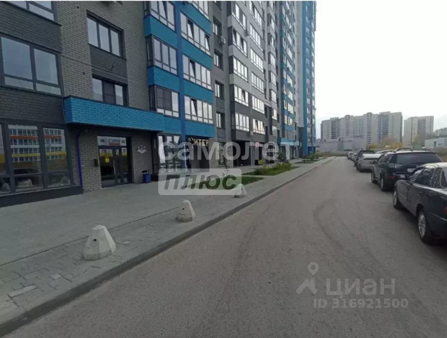 Помещение свободного назначения в Алтайский край, Барнаул тракт ... - Фото 0