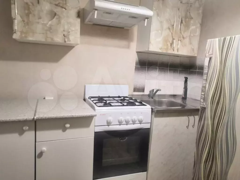 1-к. квартира, 37 м, 4/9 эт. - Фото 1
