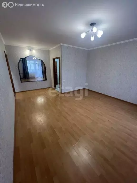 3-комнатная квартира: Новосибирск, улица Петухова, 82/2 (60 м) - Фото 1