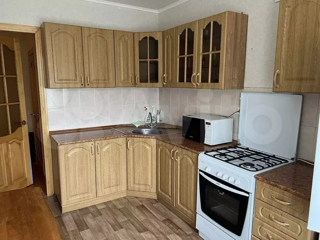1-к. квартира, 50 м, 3/10 эт. - Фото 0