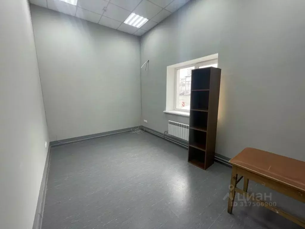 Офис в Челябинская область, Челябинск просп. Ленина, 27 (40 м) - Фото 1