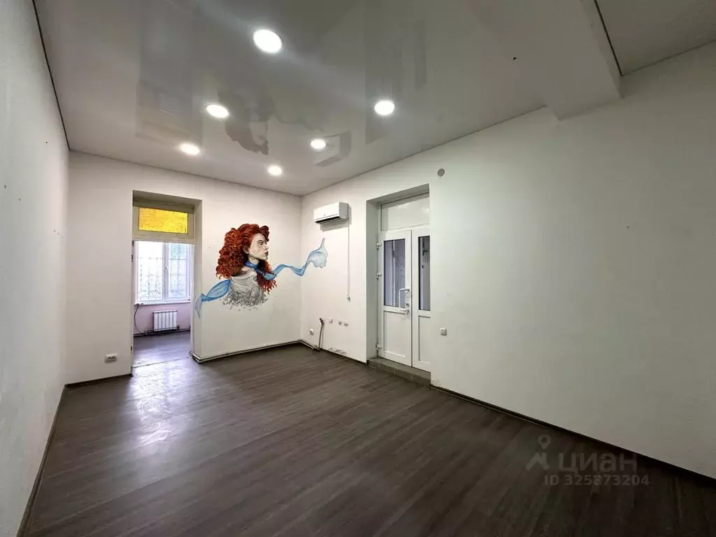 Помещение свободного назначения в Крым, Алушта ул. Партизанская, 7 (30 ... - Фото 1