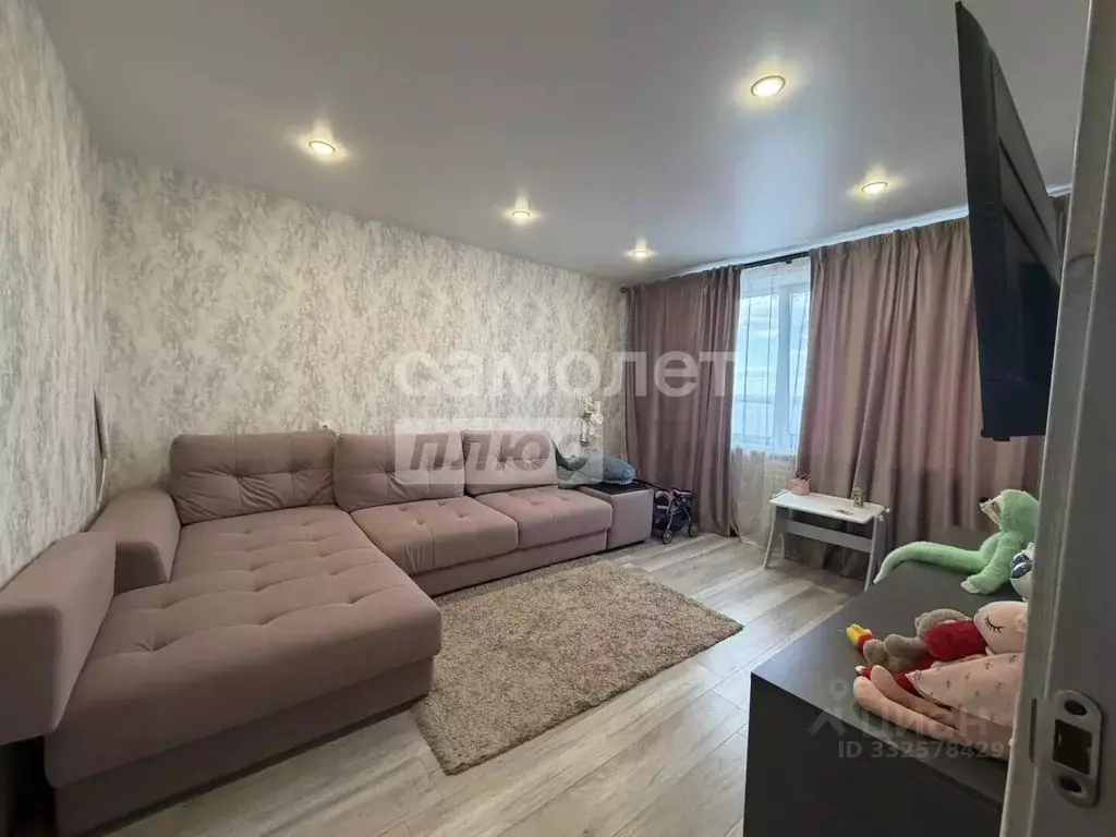 3-к кв. Курская область, Курчатов Набережная ул., 9 (59.5 м) - Фото 1