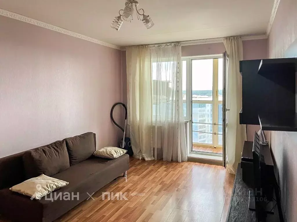 1-к кв. Свердловская область, Екатеринбург ул. Билимбаевская, 39 (33.0 ... - Фото 0