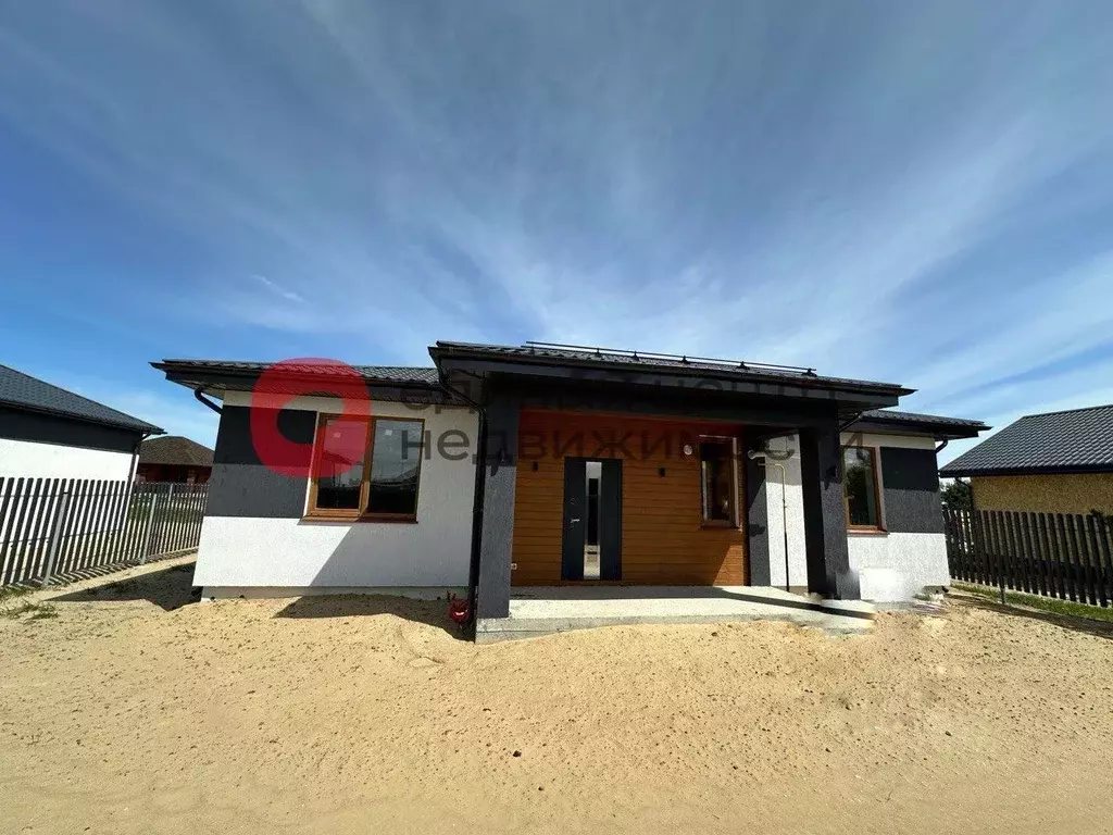 Дом в Тюменская область, Тюменский муниципальный округ, д. Паренкина  ... - Фото 1