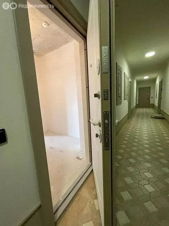 Квартира-студия: Тюмень, улица Фармана Салманова, 3 (20.7 м) - Фото 1