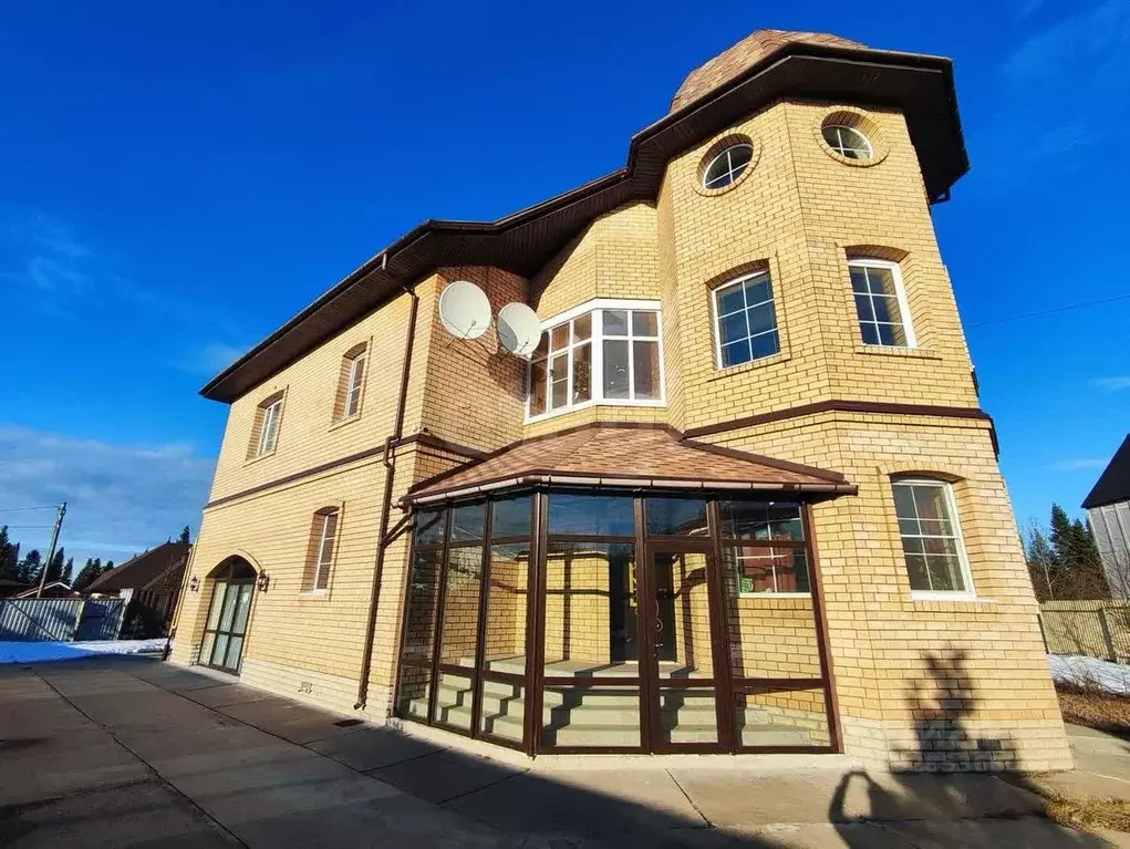 Дом в Коми, Сыктывкар Тентюково мкр, ул. Нагорная, 134 (260 м) - Фото 1