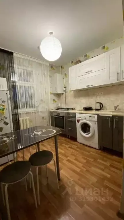 1-к кв. Башкортостан, Стерлитамак ул. Артема, 108 (36.7 м) - Фото 0