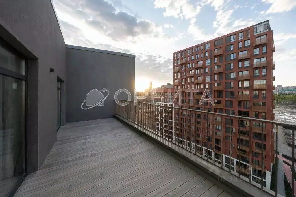 2-к кв. Тюменская область, Тюмень ул. Газовиков, 40 (102.0 м) - Фото 1