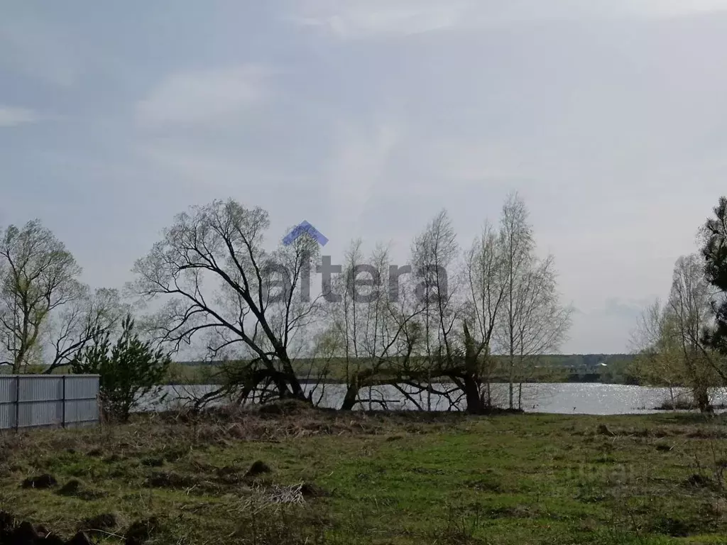 Участок в Татарстан, Лаишевский район, Никольское с/пос, с. Тарлаши  ... - Фото 0