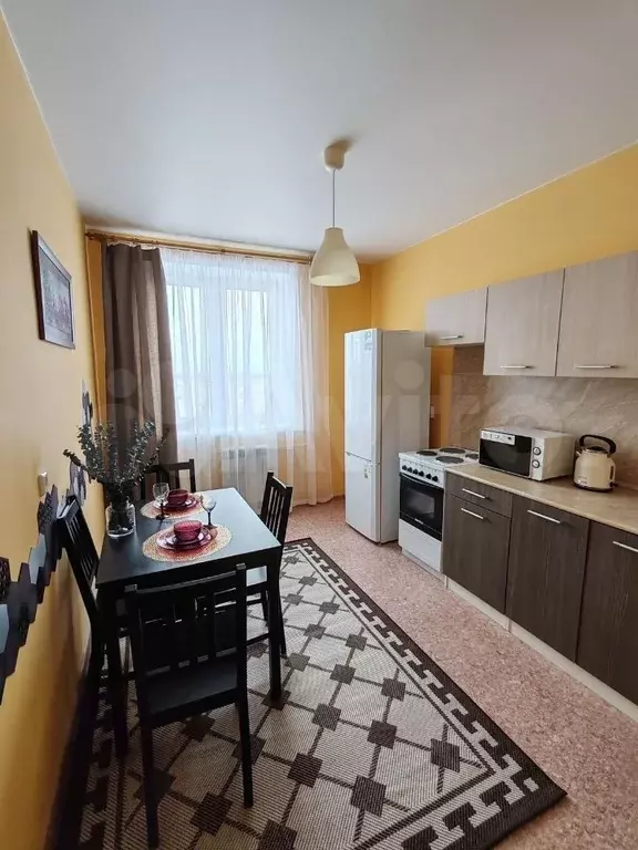 2-к. квартира, 60 м, 16/17 эт. - Фото 1