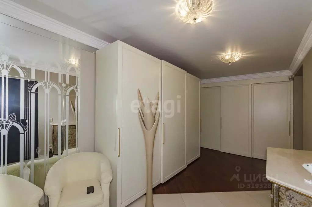 2-к кв. Свердловская область, Екатеринбург ул. Радищева, 31 (133.6 м) - Фото 1