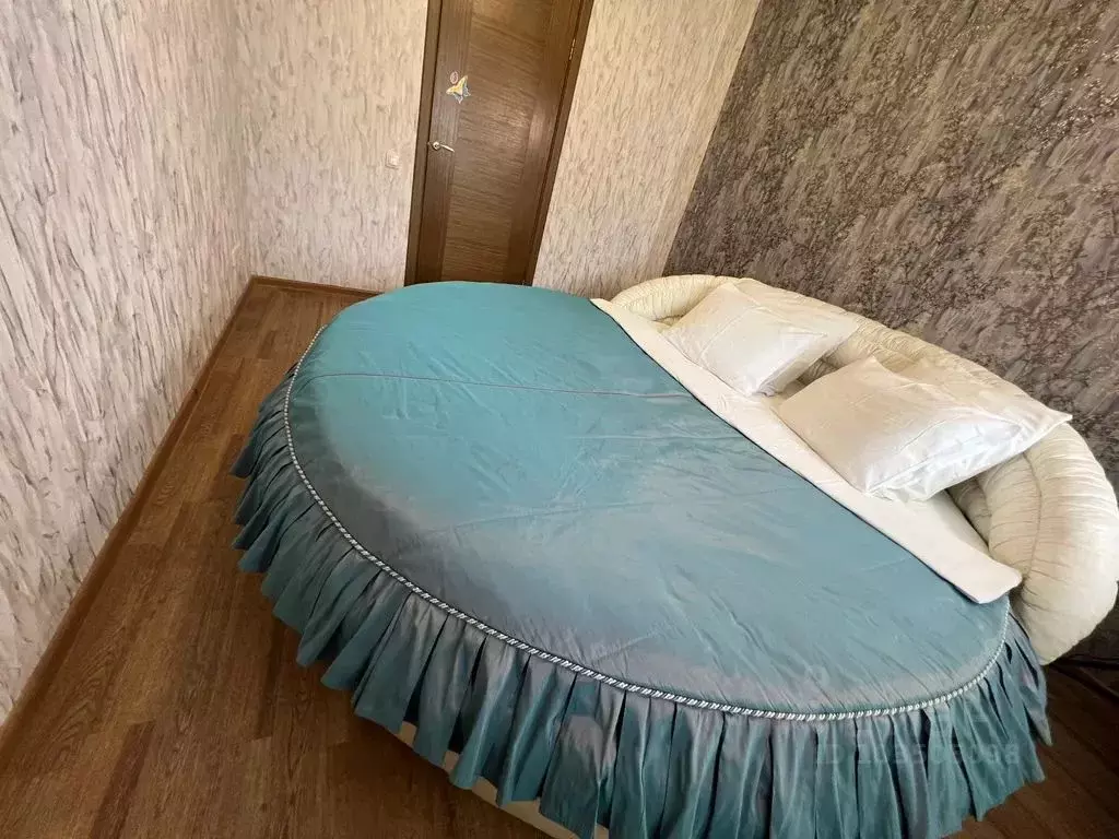 2-к кв. Нижегородская область, Нижний Новгород ул. Максима Горького, ... - Фото 1