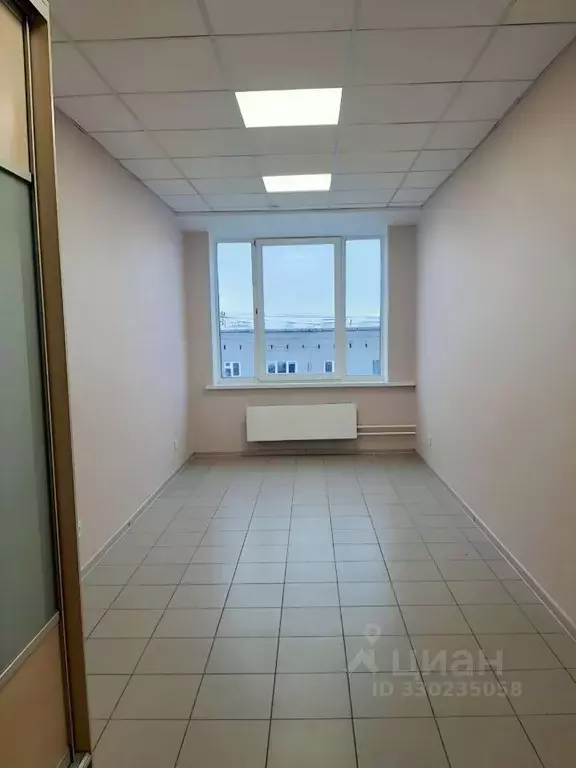 Офис в Свердловская область, Екатеринбург ул. Коминтерна, 16 (17 м) - Фото 1
