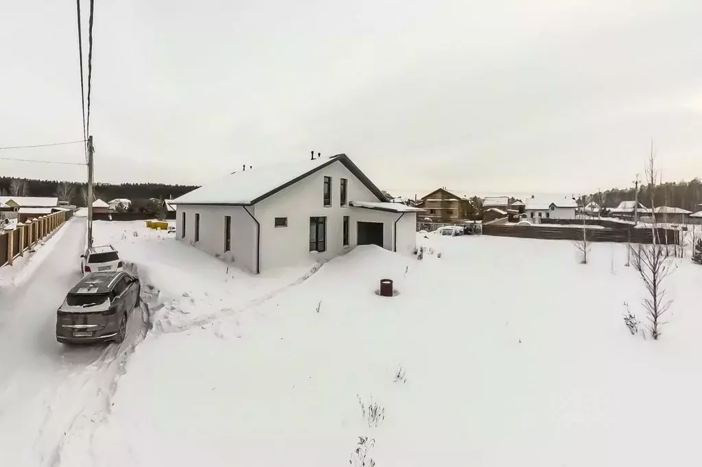Дом в Омская область, Омский район муниципальный округ, с. Надеждино ... - Фото 2