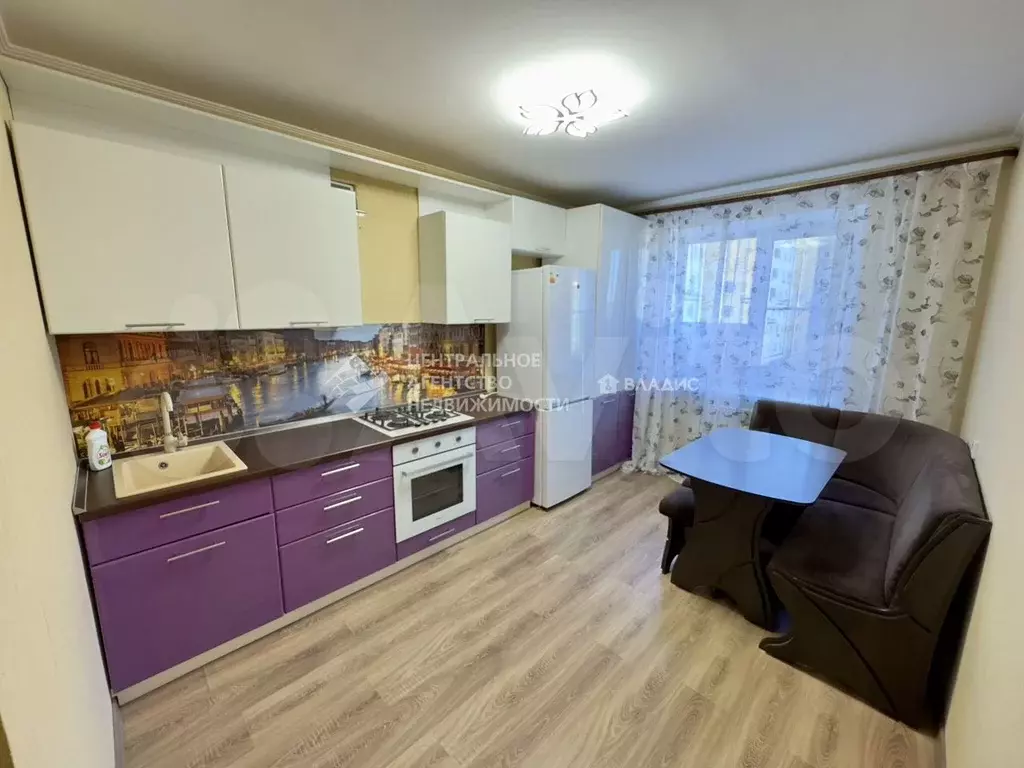 1-к. квартира, 40 м, 4/10 эт. - Фото 0