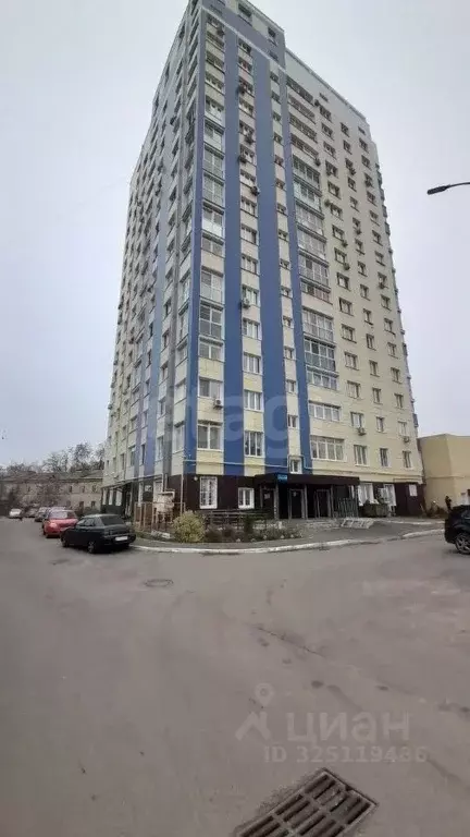 3-к кв. Орловская область, Орел пл. Поликарпова, 20 (107.1 м) - Фото 1