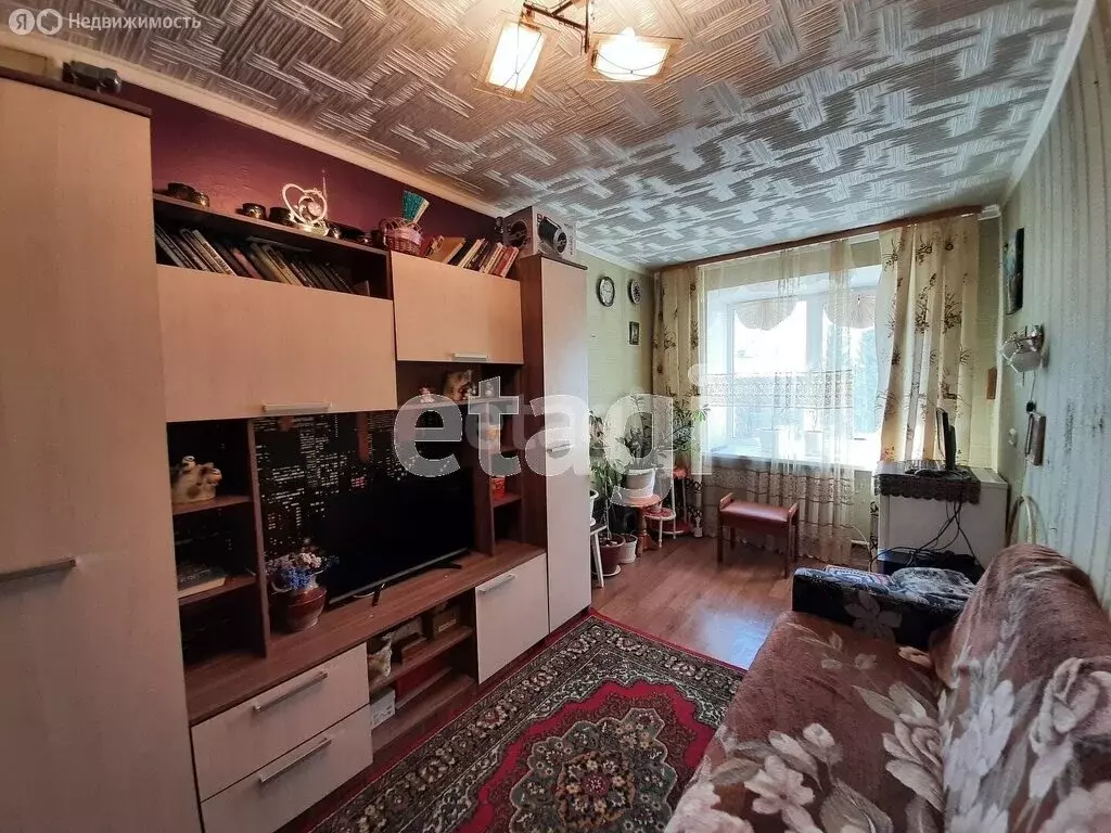 2-комнатная квартира: Ялуторовск, улица Карбышева, 8 (48 м) - Фото 0