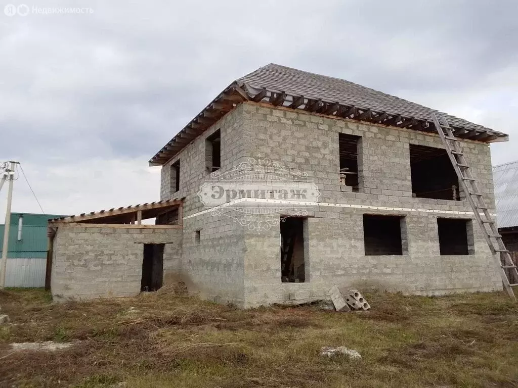 Дом в Курган, СТ Родничок Треста Спецстроймеханизация (182 м) - Фото 1