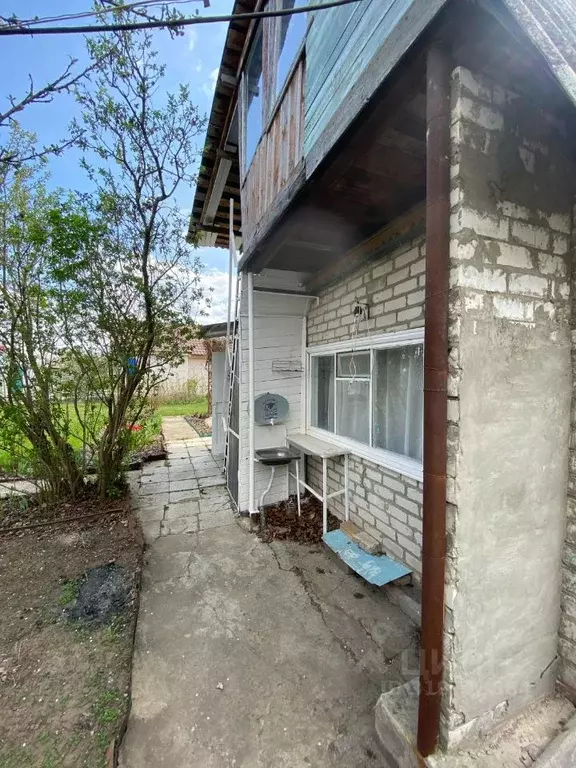 Дом в Саратовская область, Энгельсский район, Красноярское ... - Фото 1