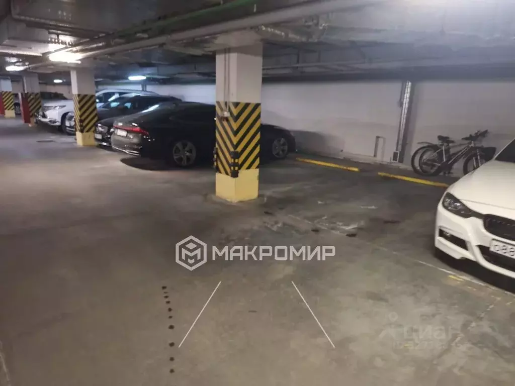 Гараж в Санкт-Петербург ул. Хошимина, 16 (10 м) - Фото 2