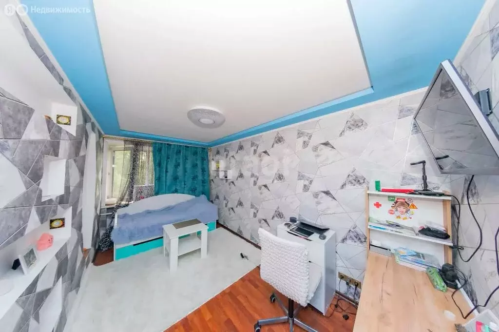3-комнатная квартира: Кемерово, проспект Ленина, 87 (70.2 м) - Фото 1