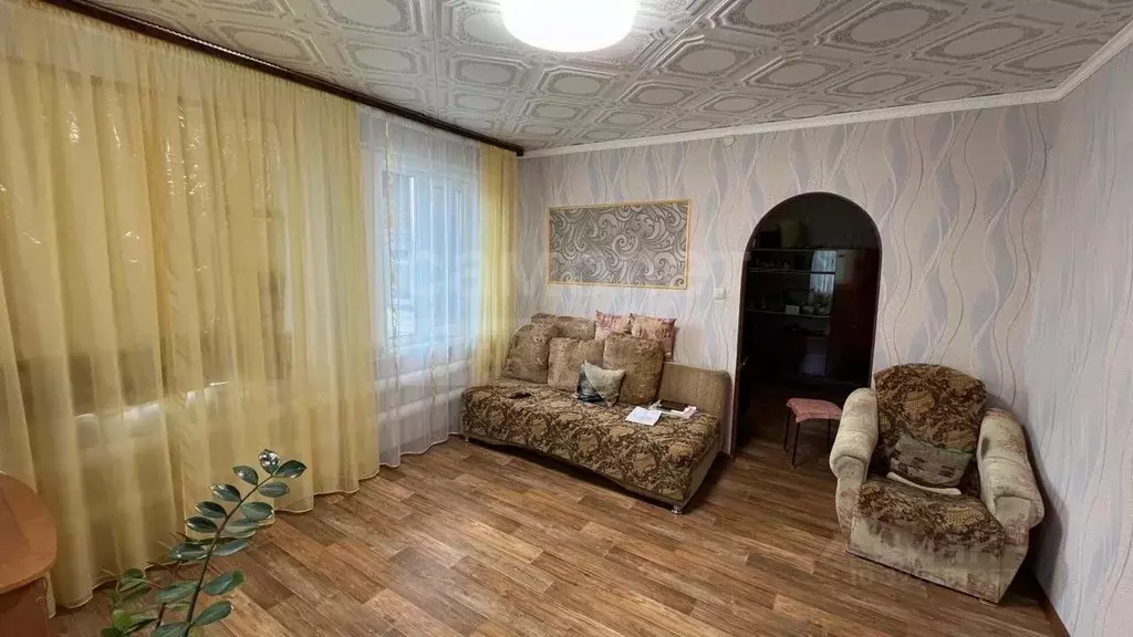 Дом в Оренбургская область, пос. Саракташ ул. Трудовая, 29 (64 м) - Фото 2