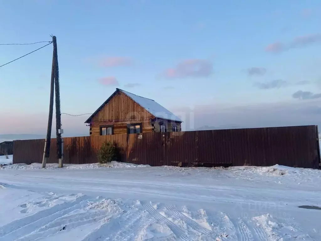 Дом в Бурятия, Иволгинский район, Нижнеиволгинское с/пос, с. Нижняя ... - Фото 1