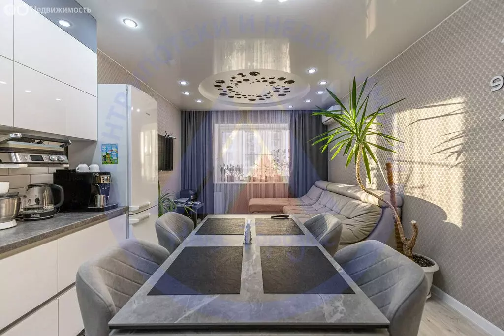 2-комнатная квартира: Курган, 9-я Больничная улица, 12 (69 м) - Фото 2