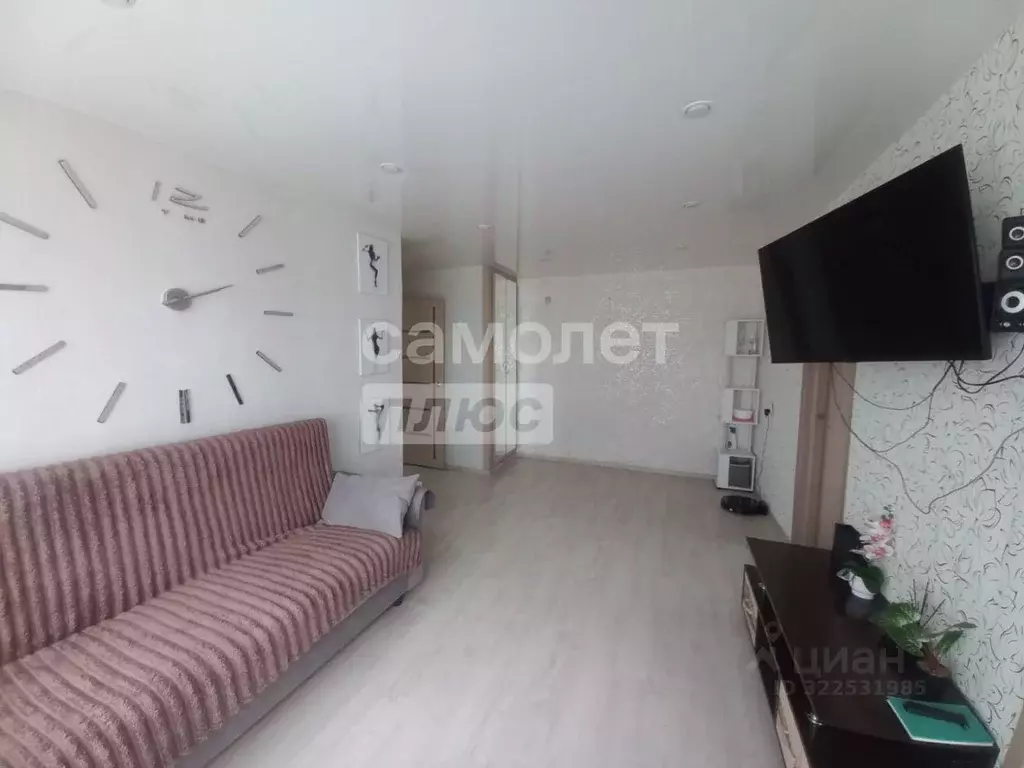 4-к кв. Свердловская область, Артемовский ул. Дзержинского, 2В (61.8 ... - Фото 1