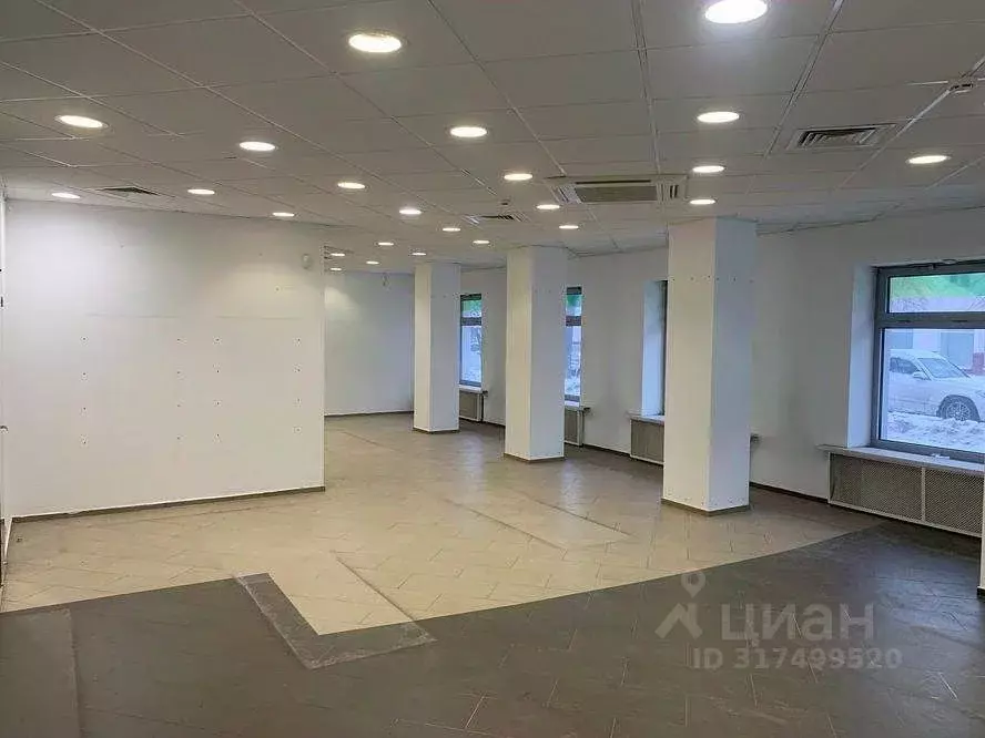 Торговая площадь в Новгородская область, Великий Новгород Большая ... - Фото 1