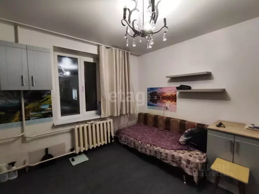 Комната Свердловская область, Екатеринбург ул. Умельцев, 7 (11.4 м) - Фото 0
