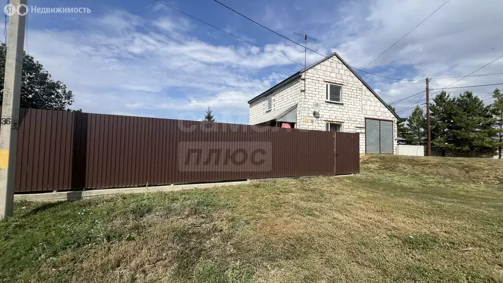 Дом в Саракташ, улица Победы, 97 (98 м) - Фото 0