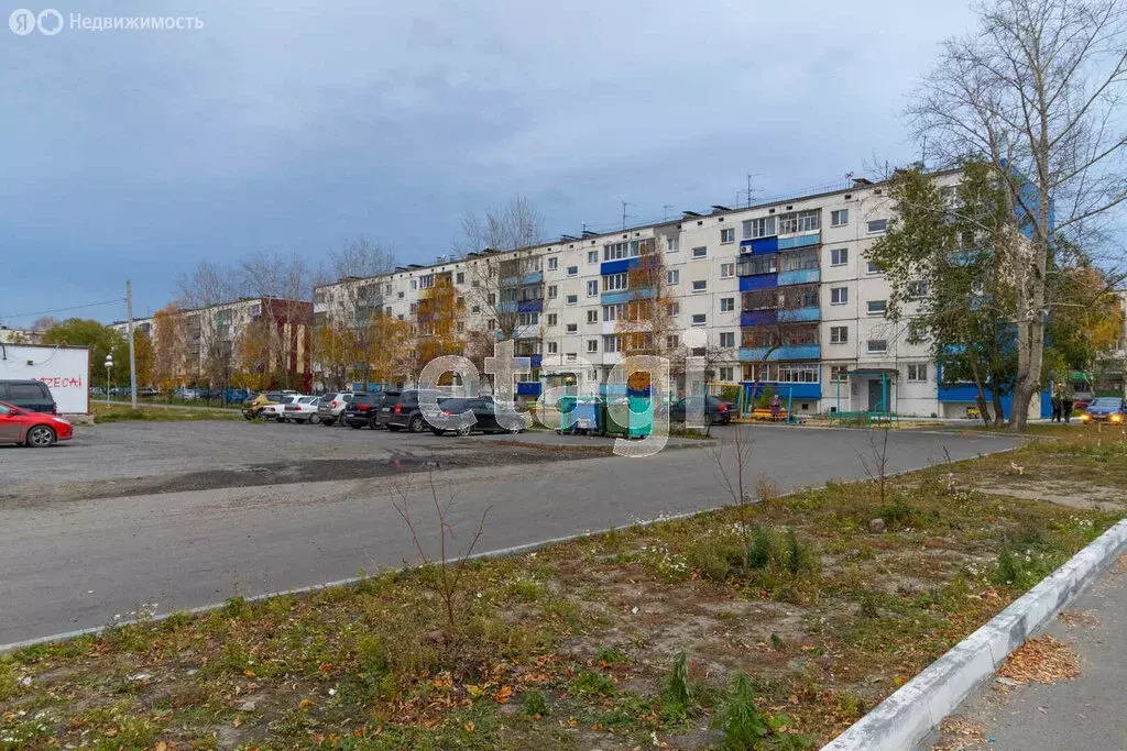 3-комнатная квартира: Курган, улица Перова, 16 (64.4 м) - Фото 1